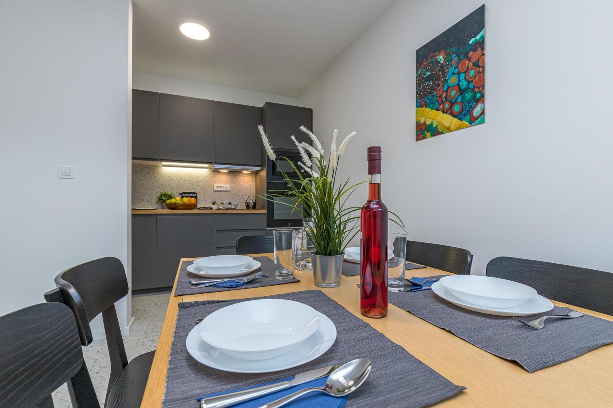 Sapore Di Mare Apartments - Happy Rentals บัชกา ภายนอก รูปภาพ